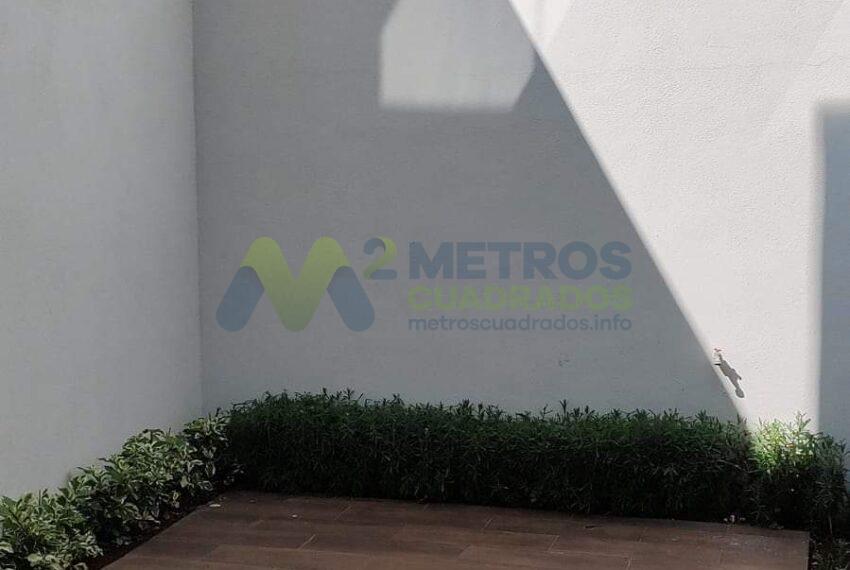 e391a485-0cb4-400d-aedf-35ec3dbe5c35