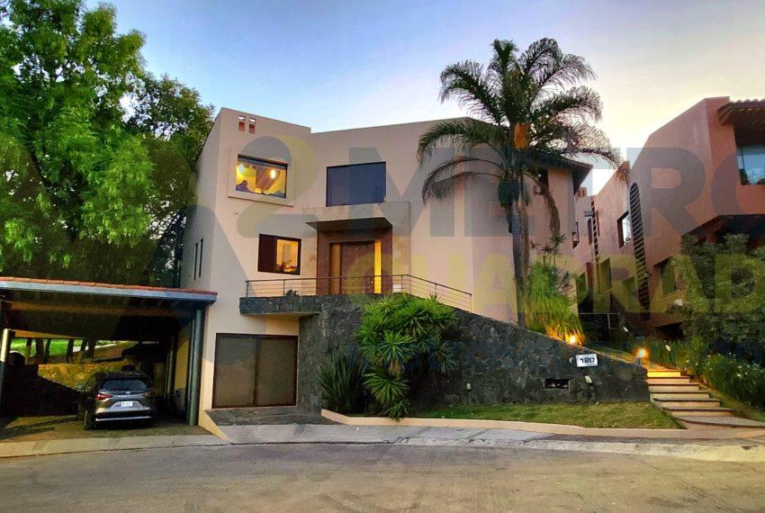 0d51d4a1-b0ff-4041-b8e9-511a15eef73b