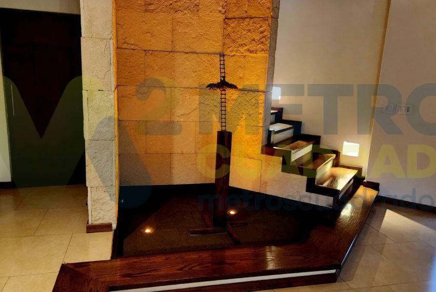 9c3f2440-aaf4-476b-83d5-62ace438b6d7