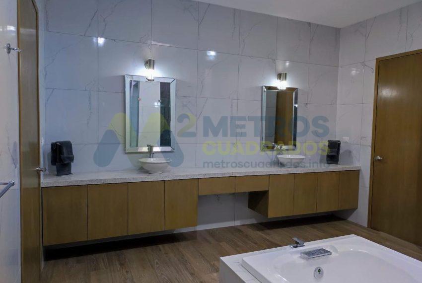 WhatsApp Image 2025-07-08 at 10.14.05 PM (4)