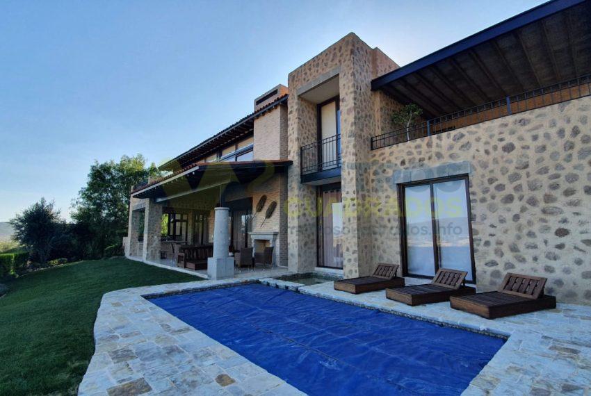 WhatsApp Image 2025-10-14 at 3.49.39 PM (2)