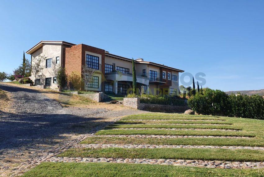 WhatsApp Image 2025-10-14 at 3.49.39 PM (3)